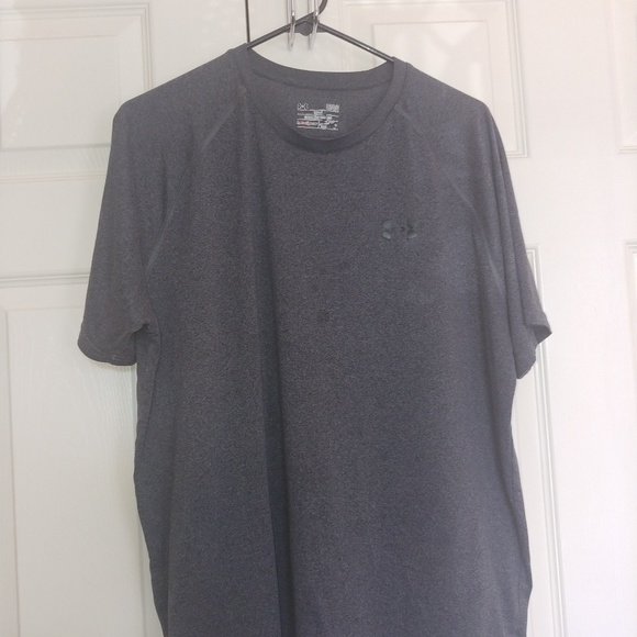 Under Armour - Picture 1 of 2